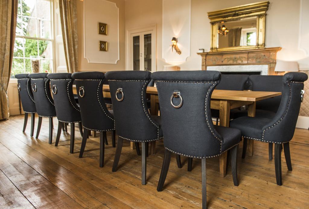 Отель Buccleuch Arms St Boswells Экстерьер фото