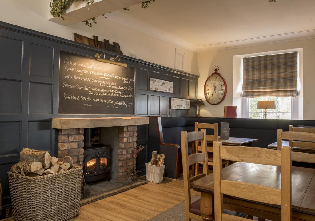 Отель Buccleuch Arms St Boswells Экстерьер фото
